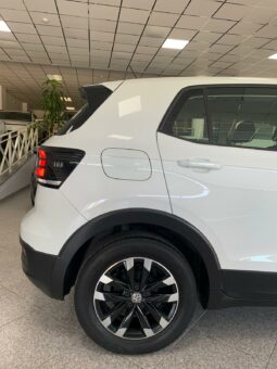 
										Volkswagen T-Cross Edition 1.6 TDI full									