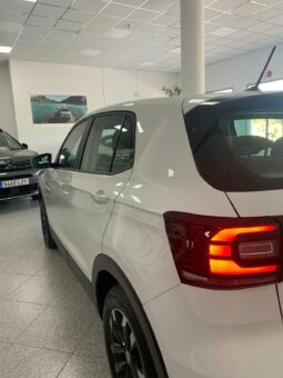 
										Volkswagen T-Cross Edition 1.6 TDI full									