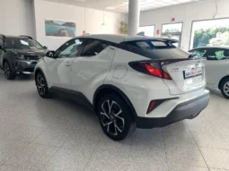 
										Toyota C-HR 125H Advance full									