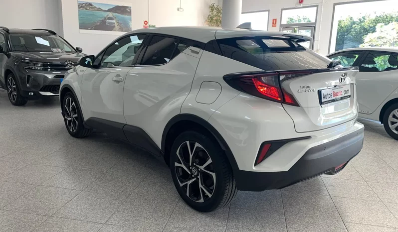 
								Toyota C-HR 125H Advance full									