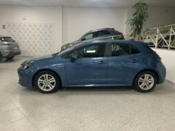 
										Toyota Corolla 1.8 Active Tech125H CVT full									