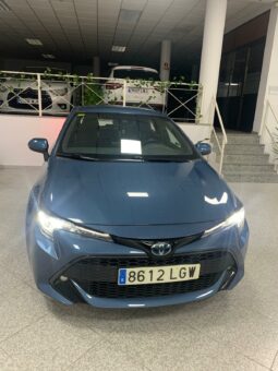 
										Toyota Corolla 1.8 Active Tech125H CVT full									