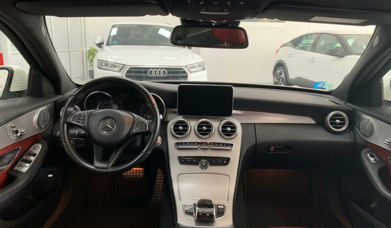 
								Mercedes Clase C C300 H AMG LIN full									