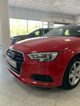 
										Audi A3 Sedan 1.6 TDI 115CV full									