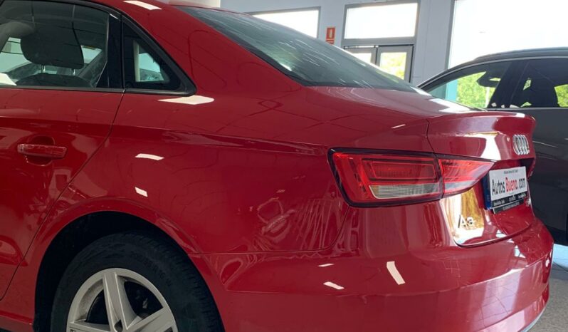 
								Audi A3 Sedan 1.6 TDI 115CV full									