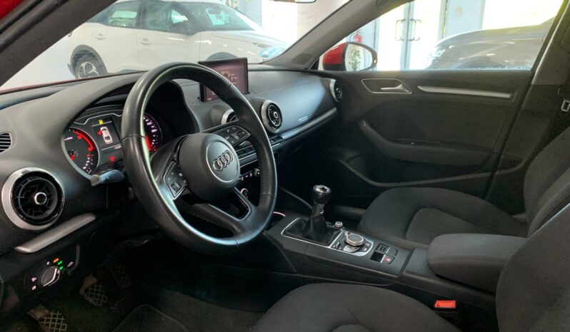 
								Audi A3 Sedan 1.6 TDI 115CV full									