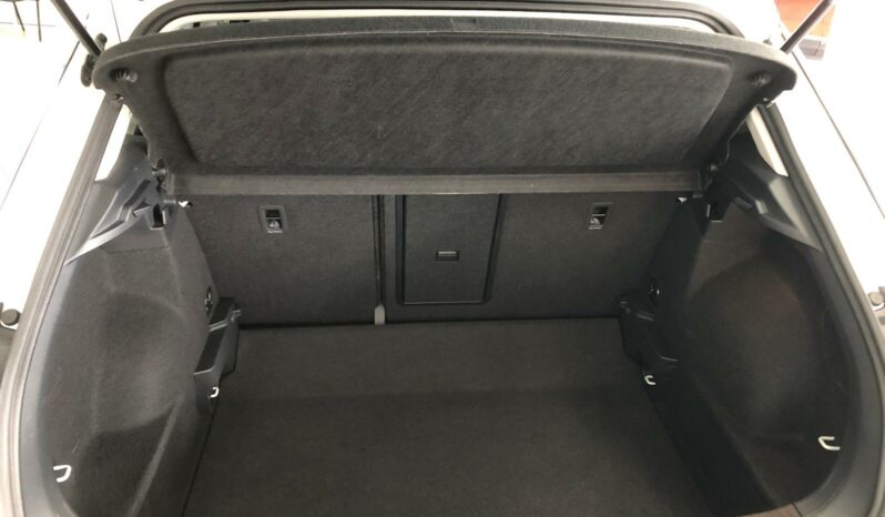 
								Volkswagen T-Roc 2.0 TDI Life 115cv full									