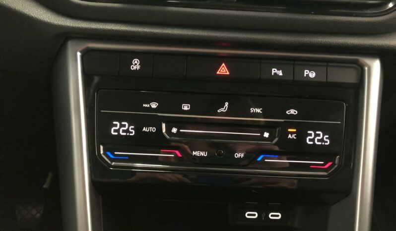 
								Volkswagen T-Roc 2.0 TDI Life 115cv full									