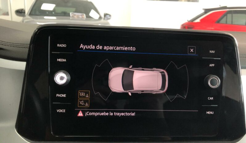 
								Volkswagen T-Roc 2.0 TDI Life 115cv full									