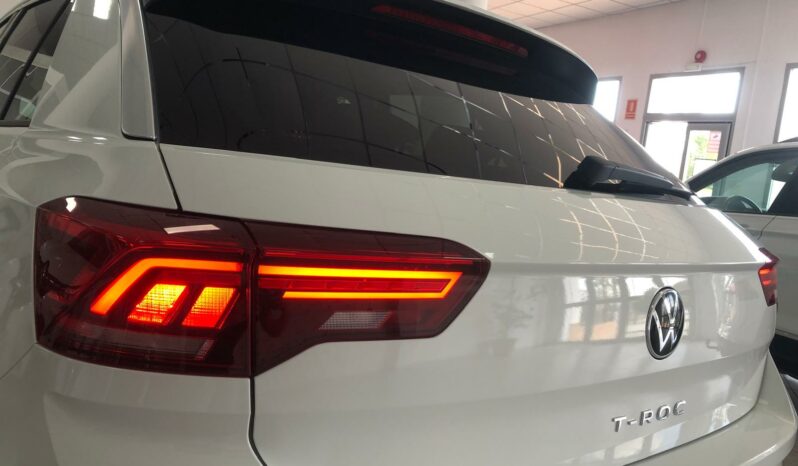 
								Volkswagen T-Roc 2.0 TDI Life 115cv full									