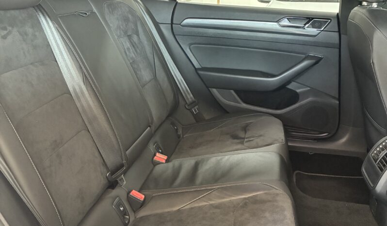 
								Volkswagen Arteon 2.0TDI R-LINE 150CV DSG7 full									