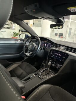 
										Volkswagen Arteon 2.0TDI R-LINE 150CV DSG7 full									