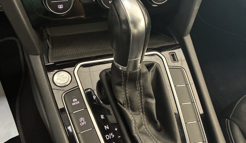 
								Volkswagen Arteon 2.0TDI R-LINE 150CV DSG7 full									