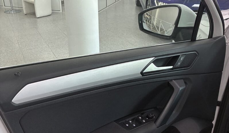 
								Volkswagen Tiguan 2.0tdi Advanced 150CV full									