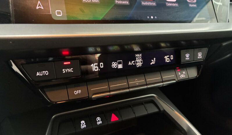 
								Audi A3 30TDI STRONIC full									