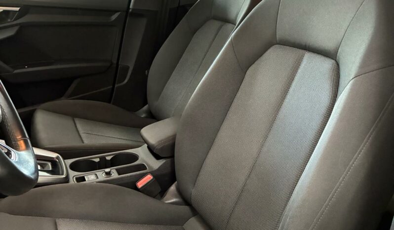 
								Audi A3 30TDI STRONIC full									