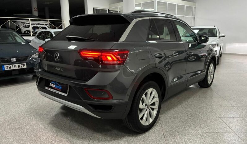 
								Volkswagen T-Roc 2.0 TDI  Life 115cv full									