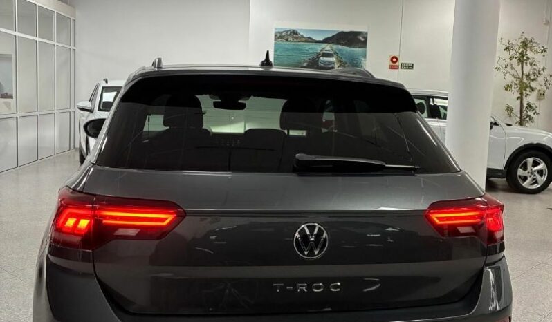 
								Volkswagen T-Roc 2.0 TDI  Life 115cv full									
