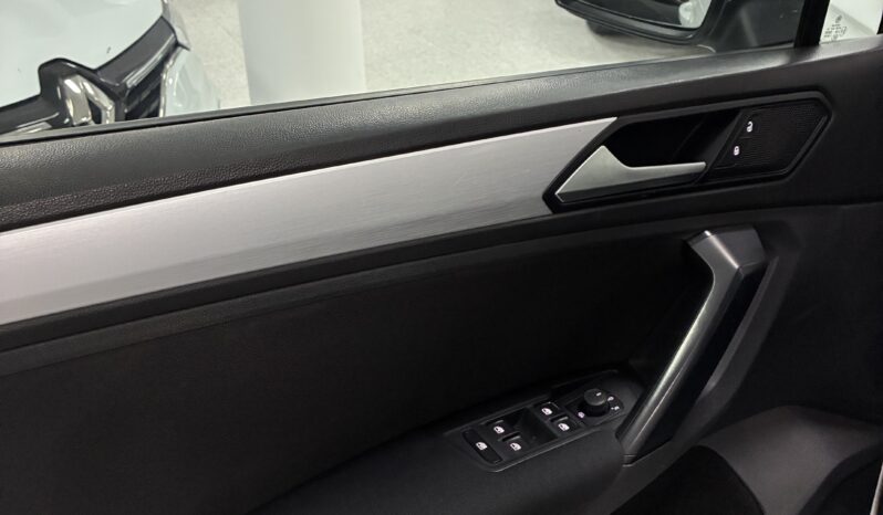 
								Volkswagen Tiguan 2.0Tdi 115CV full									