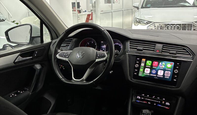 
								Volkswagen Tiguan 2.0Tdi 115CV full									