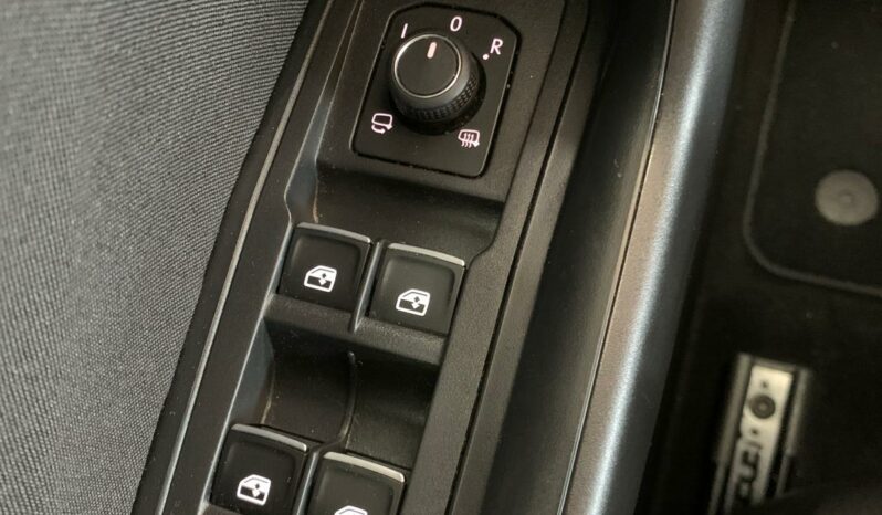 
								Volkswagen T-ROC 1.6TDI Advanced 115CV full									