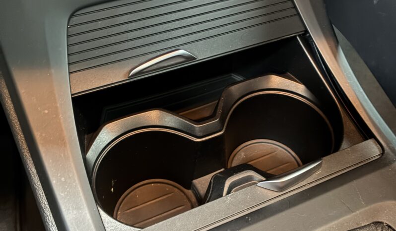 
								BMW X1 Sdrive 16d Business full									