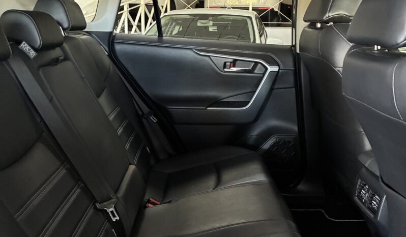 
								Toyota RAV4 2.5L Advanced Plus 225H full									