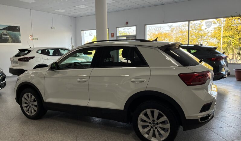 
								VOLKSWAGEN T-ROC 1.6TDI ADVANCED 115CV full									