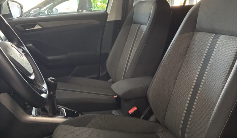 
								VOLKSWAGEN T-ROC 1.6TDI ADVANCED 115CV full									