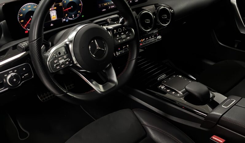 
								Mercedes CLA COUPÉ 200D DCT full									