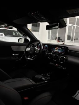 
										Mercedes CLA COUPÉ 200D DCT full									