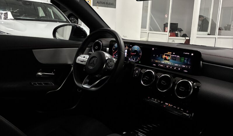 
								Mercedes CLA COUPÉ 200D DCT full									