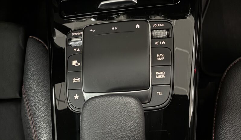 
								Mercedes CLA COUPÉ 200D DCT full									