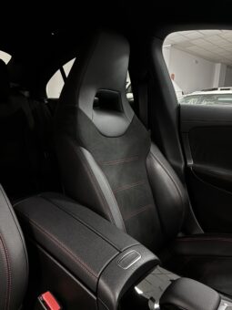 
										Mercedes CLA COUPÉ 200D DCT full									