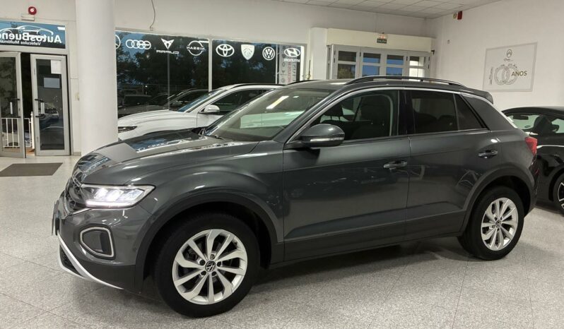
								VOLKSWAGEN T-ROC 2.0TDI LIFE 115CV full									