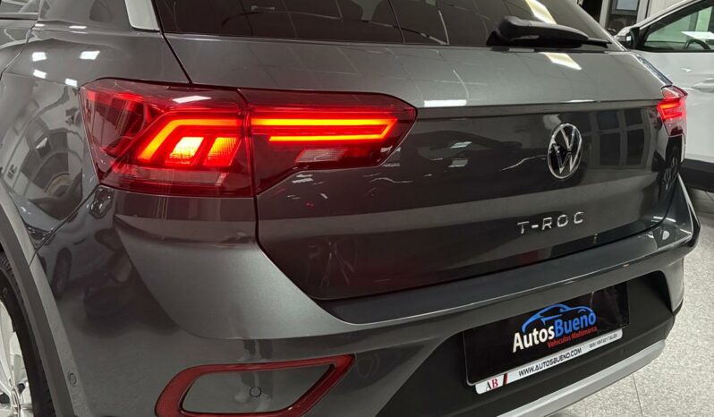 
								VOLKSWAGEN T-ROC 2.0TDI LIFE 115CV full									