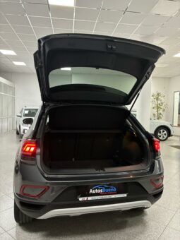 
										VOLKSWAGEN T-ROC 2.0TDI LIFE 115CV full									