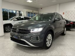 
										VOLKSWAGEN T-ROC 2.0TDI LIFE 115CV full									