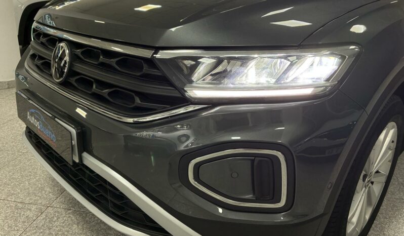 
								VOLKSWAGEN T-ROC 2.0TDI LIFE 115CV full									