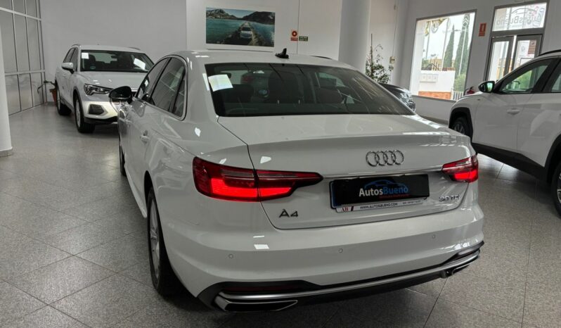 
								Audi A4 30TDI Advanced STRONIC full									