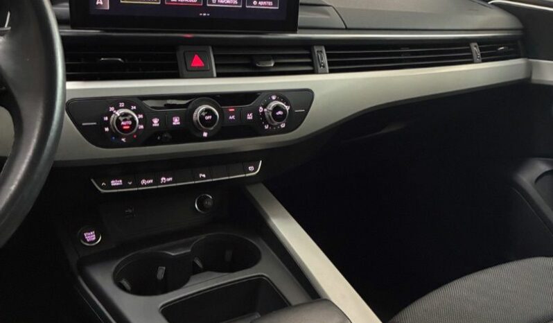 
								Audi A4 30TDI Advanced STRONIC full									