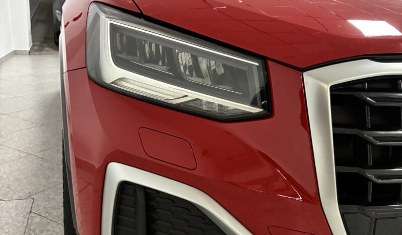 
								Audi Q2 TDI Advanced 116CV full									