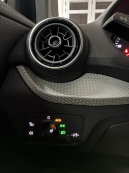 
										Audi Q2 TDI Advanced 116CV full									