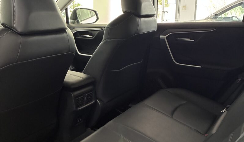 
								Toyota RAV4 2.5L 225H ADVACED PLUS full									