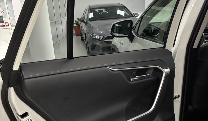 
								Toyota RAV4 2.5L 225H ADVACED PLUS full									