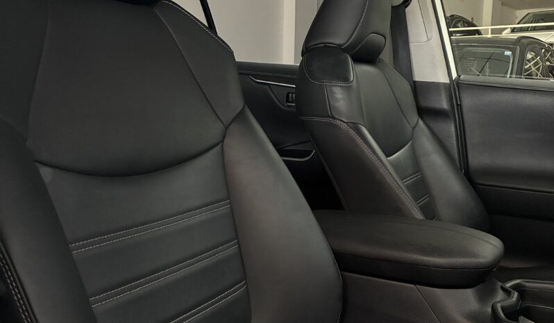 
								Toyota RAV4 2.5L 225H ADVACED PLUS full									