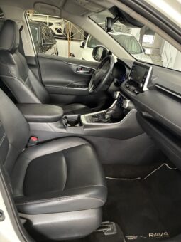 
										Toyota RAV4 2.5L 225H ADVACED PLUS full									