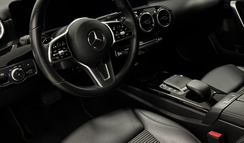 
								Mercedes Clase A 200D full									
