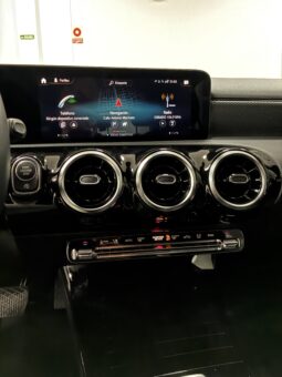 
										Mercedes Clase A 200D full									