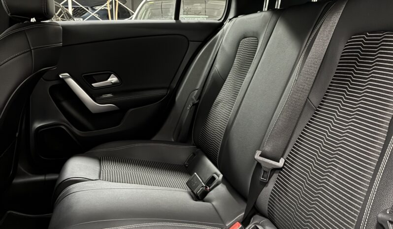 
								Mercedes Clase A 200D full									